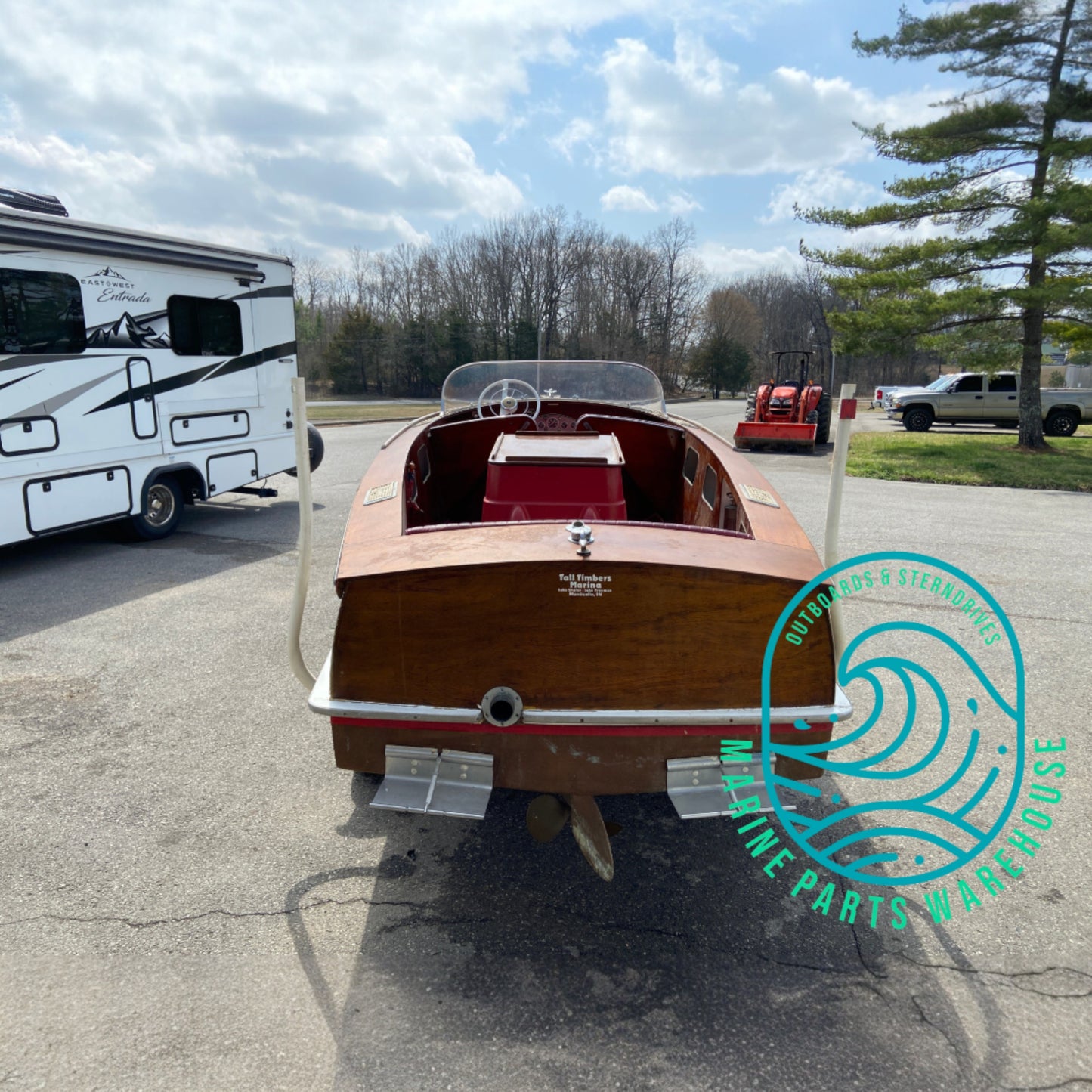 1954 HIggins 17' Runabout Boat
