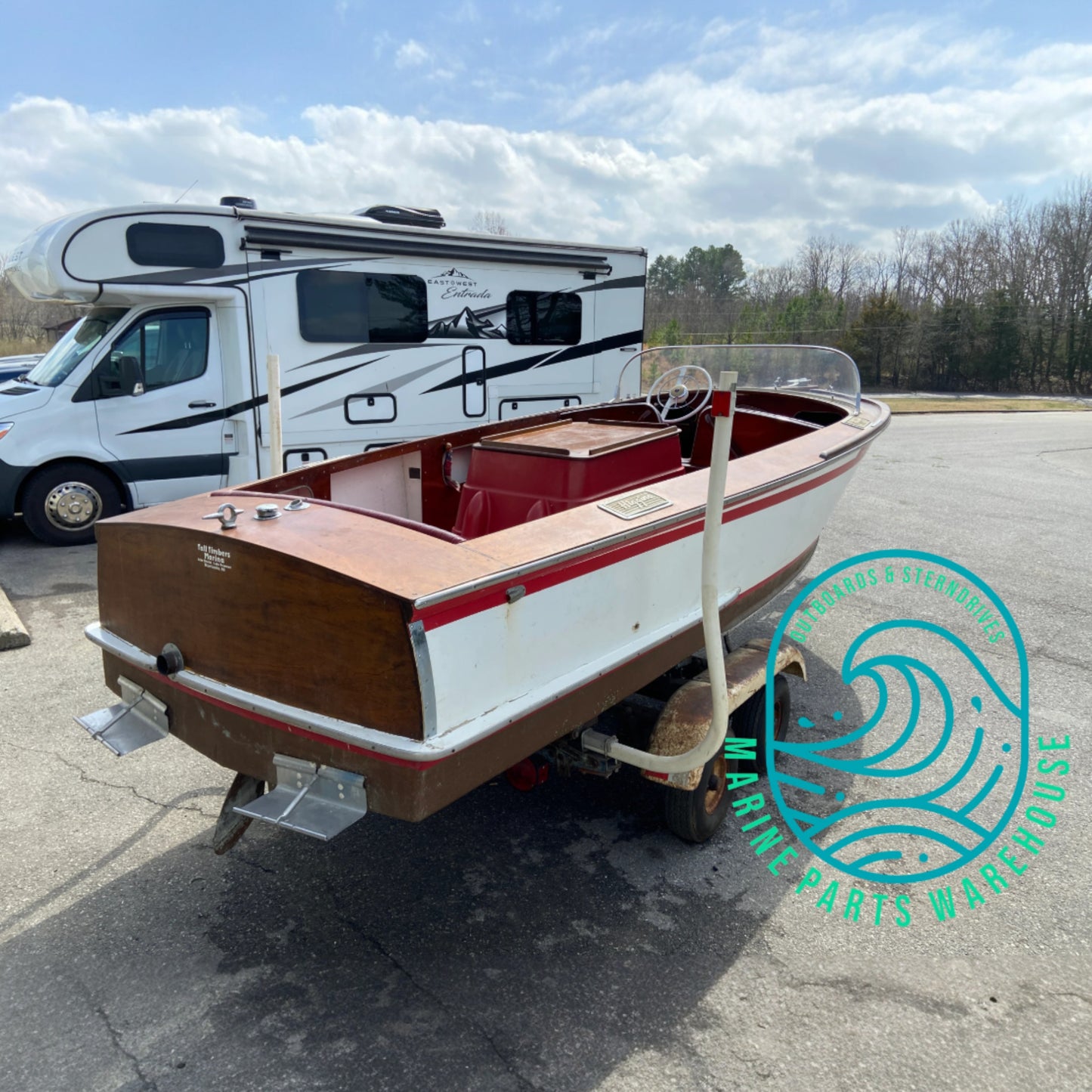 1954 HIggins 17' Runabout Boat