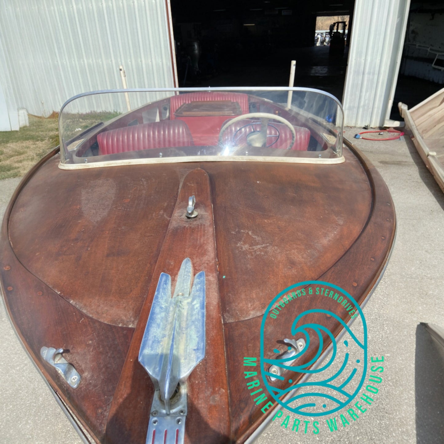 1954 HIggins 17' Runabout Boat