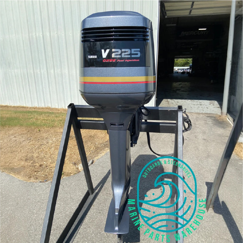 1999 Yamaha 225 HP 6-Cylinder EFI 2-Stroke 30" (XXL) Outboard Motor