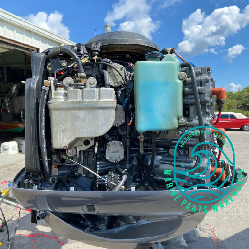 1999 Yamaha 225 HP 6-Cylinder EFI 2-Stroke 30" (XXL) Outboard Motor