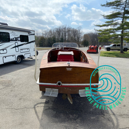 1954 HIggins 17' Runabout Boat